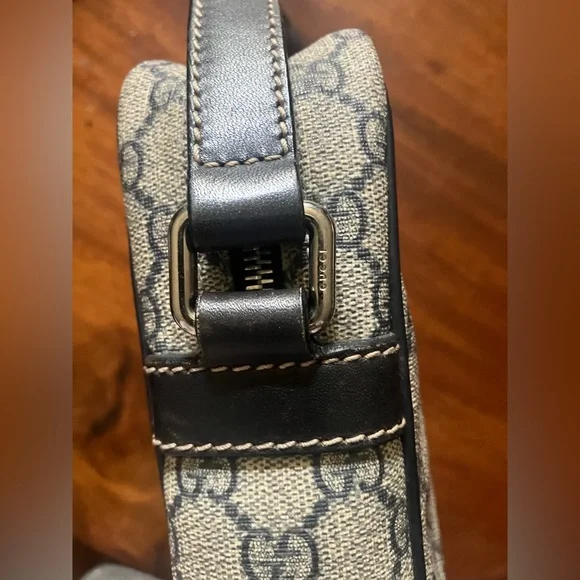 Authentic Gucci Supreme Dark Navy Crossbody bag - Picture 11 of 15